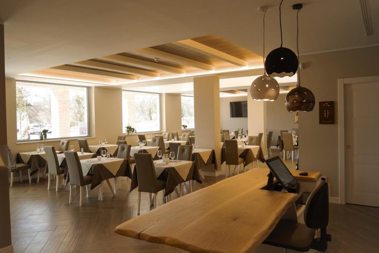 La Perla Hotel Camerano Eksteriør billede