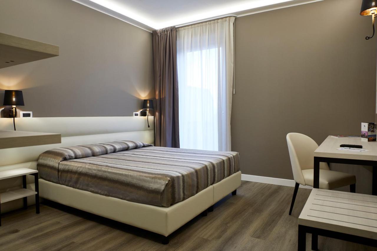 La Perla Hotel Camerano Eksteriør billede